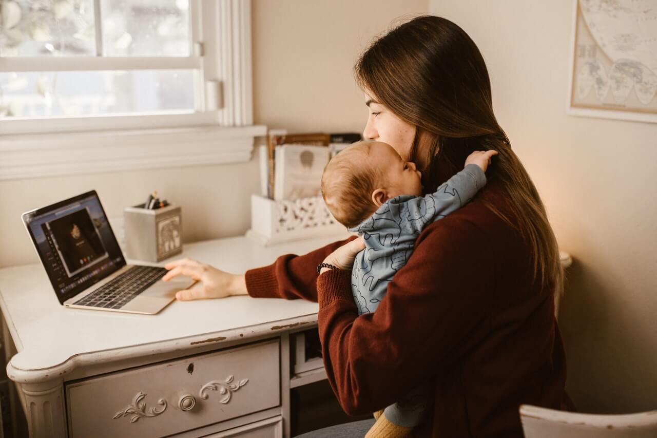 Stay flexible To Set Boundaries as a Working Mom