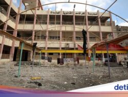 Potret Dua Sekolah yang Hancur Dibom Israel