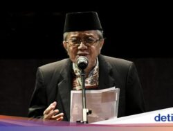 Taufiq Ismail Raih Anugerah Sastra Asia Tenggara Di Brunei Darussalam