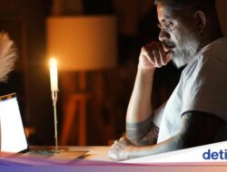 ‘Manusia Kalong’ Waspadalah! Begadang Bisa Bikin Keadaan Mental Terganggu