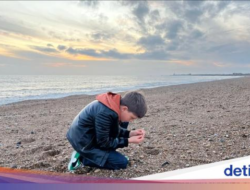 Anak 6 Tahun Temukan Kapak Purba Berumur 50 Ribu Tahun, Disumbangkan Sebagai Museum