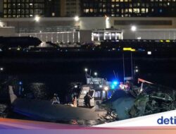 30 Detik Menegangkan Tabrakan Pesawat American Airlines dan Helikopter Black Hawk