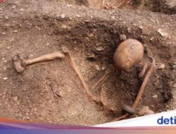 Potret Kerangka Duduk Di Pemakaman Misterius Prancis, Bikin Ilmuwan Bingung