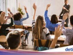 1 Untuk 4 Gen Z Menyesal Berkuliah, Apa Alasannya?