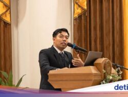 Di Madura hingga Hingga Jogja, Anak Nelayan Ini Raih Gelar Doktor Ke Usia 32 Tahun