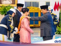 Bersama Aparat hingga Pejabat, Negeri Rusak Sebab Politik Oligarki