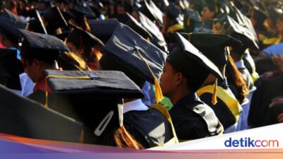 Hanya Di 13% Penduduk Bekerja yang Berpendidikan Tinggi