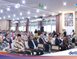 Rektor UGM Di Jokowi Di Dies Natalis: Kebanggaan Fakultas Kehutanan UGM