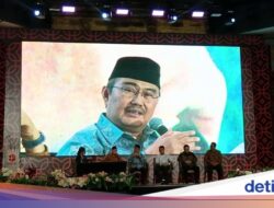 Ketua Komisi Percepatan Reformasi Kepolisian Jimly Asshiddiqie Raih Habibie Prize 2025