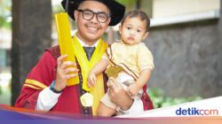 Sosok Rezzy, Wisudawan Terbaik Unpad yang Diakui Sebagai Top 2% Peneliti Dunia 2025!