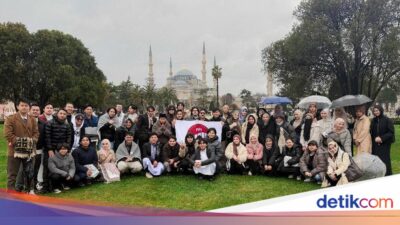 Cerita Mahasiswa RI Lebaran Di Musim Dingin Di Turki, Toko-toko Tetap Buka