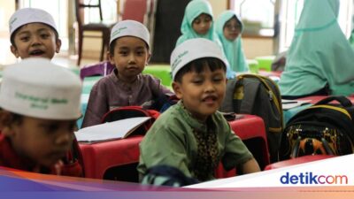 Kurangnya Unsur Religi Di Kehidupan Anak Picu Risiko Gangguan Kecemasan