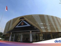 Dugaan Minta Foto Bikini Mahasiswi Bikin Guru Besar Unpad Dinonaktifkan