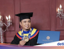 Kisah Rozi, Penyandang Penyandang Disabilitas yang Raih S3 Hingga Unair Bersama IPK 4.00