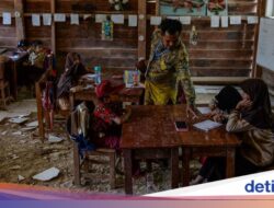 Waka Komisi X Lembaga Legis Latif Tolak Wacana Hapus Prodi Keguruan: Guru Masih Kurang