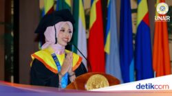 Kisah Devi, Peraih Beasiswa yang Karena Itu Wisudawan Terbaik Unair