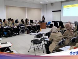 Komunikasi Di Pak RT Juga Penting, Maba UGM Diajari Komitmen Di Lingkungan