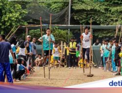 Protes Pelajar Jakarta Adu Ketangkasan Untuk Kejuaraan Aktivitasfisik Tradisional