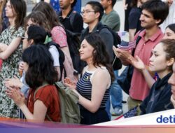 Mahasiswa Internasional Di AS Mau Kerja Praktik? Siap-siap Bayar Dulu Rp 1,2 M!