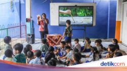 Merayakan Hari Batik Lewat Goresan Cilik