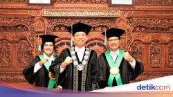 Couple Goals! Para Pasutri Ini Wisuda S2, S3 sampai Karena Itu Profesor Bareng